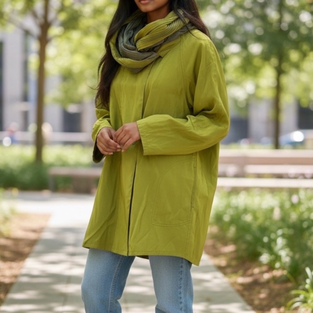 Mycra Pac Reversible Donatella Short Pleated Hood Rain Coat Lime Chartreuse L